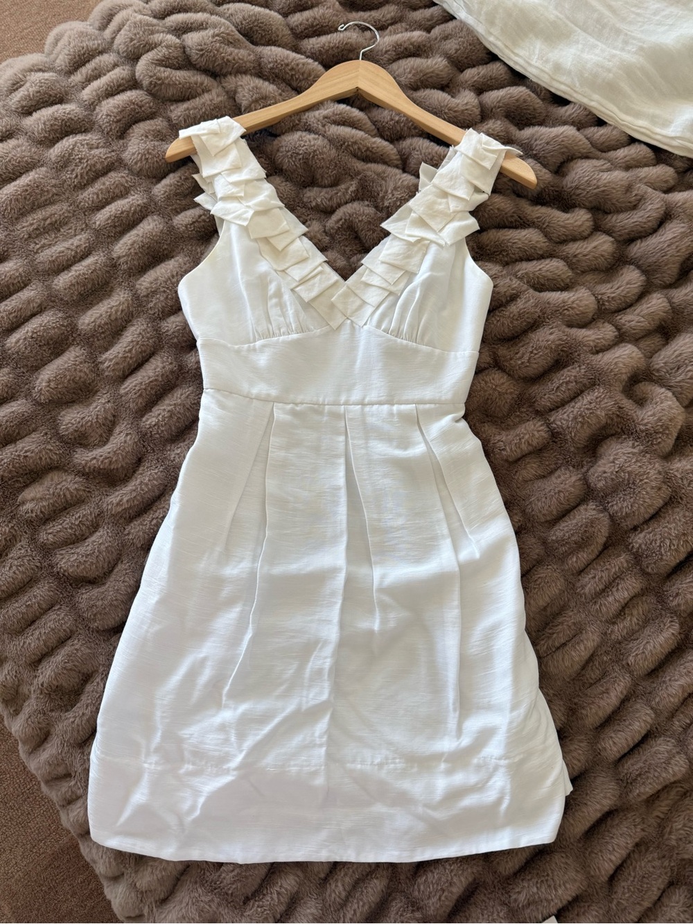 BCBGMaxAzria White V-Neck Mini Dress